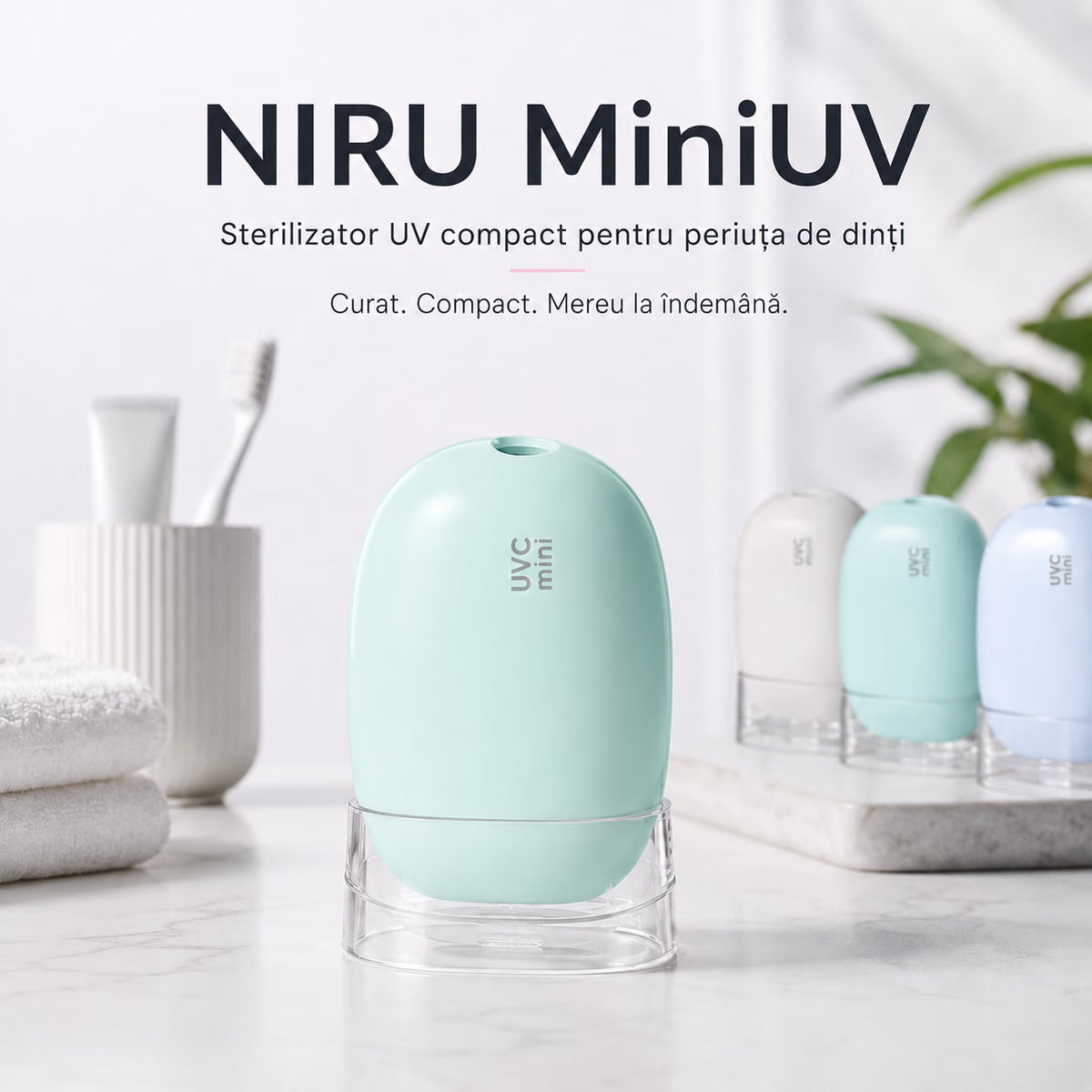 Sterilizator UV compact pentru periuța de dinți NIRU MiniUV, verde, prezentat pe blat de baie.
