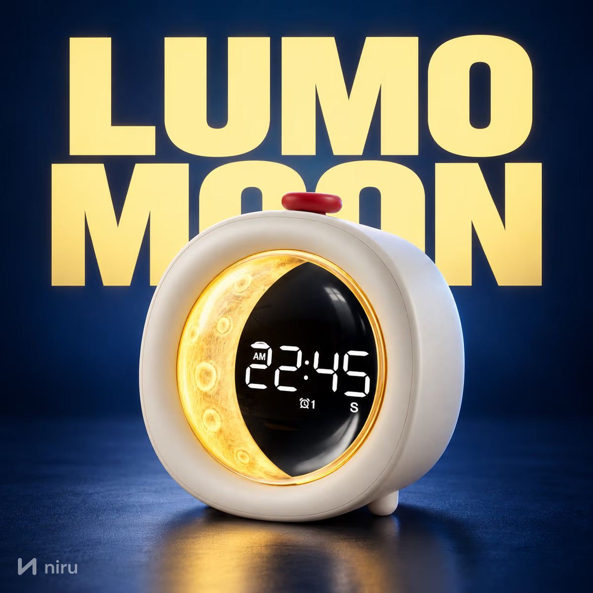 Ceas deșteptător NIRU LumoMoon în studio, cu numele LUMOMOON scris mare în spate