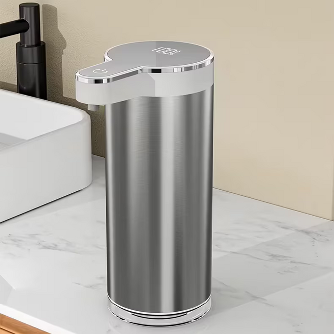 Inserare sapun spuma in dozatorul NIRU GoClean