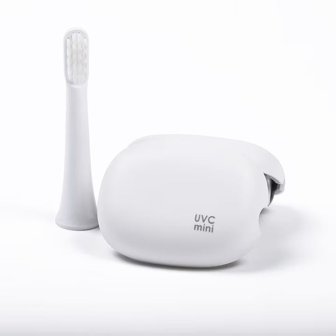 Sterilizator UV portabil pentru periuțe de dinți NIRU MiniUV alb.