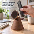 Telefon prins magnetic pe standul de încărcare NIRU LumoDock pe birou
